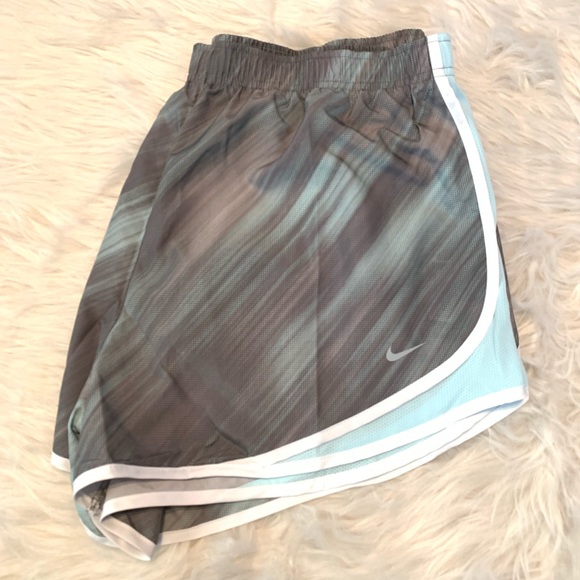 🆕Nike Plus Size Dry-Fit Running Shorts. 1X - Picture 4 of 6